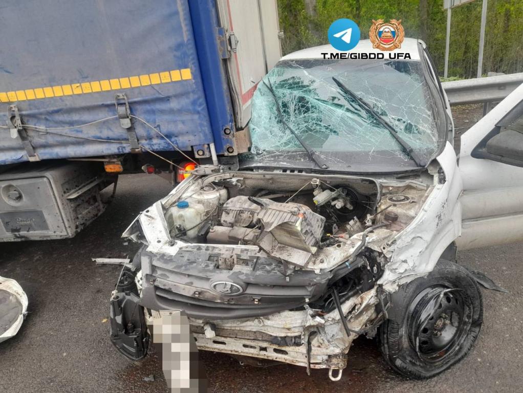 Водитель «Лады» пострадал в тройном ДТП на трассе Уфа – Оренбург