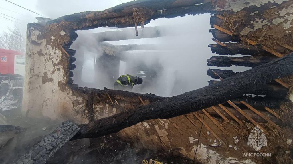 Тело мужчины нашли при тушении пожара в частном доме в Башкирии