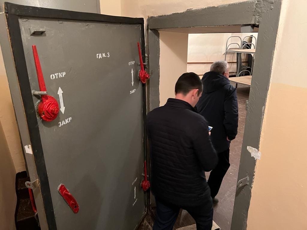 Глава Кировского района Уфы посетил бомбоубежище