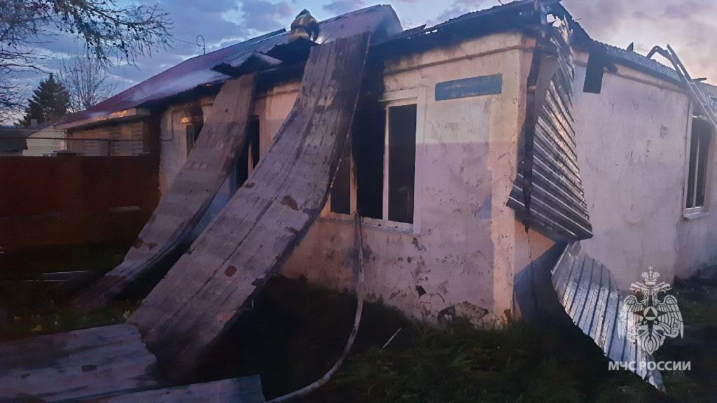 В башкирском селе Нугуш при пожаре погибли мать с сыном