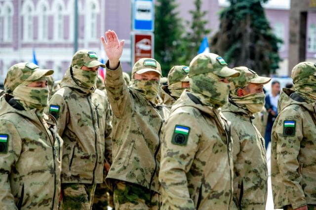 Сенатор от Башкирии хочет уравнять в правах родных и неродных детей участников СВО