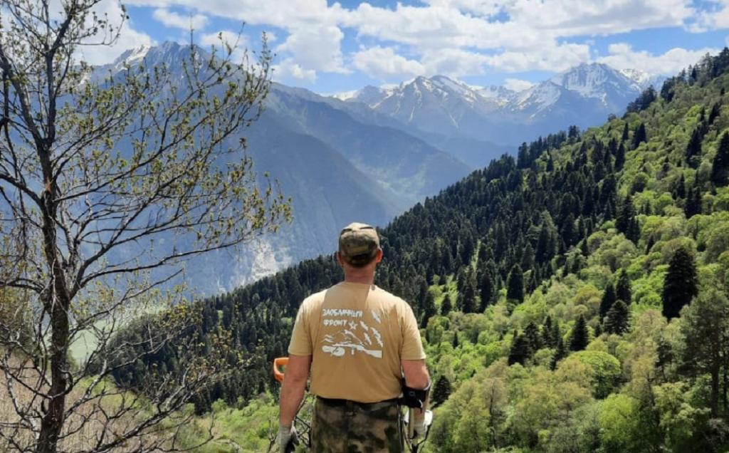 Башкирские поисковики нашли на Кавказе разбившийся советский бомбардировщик