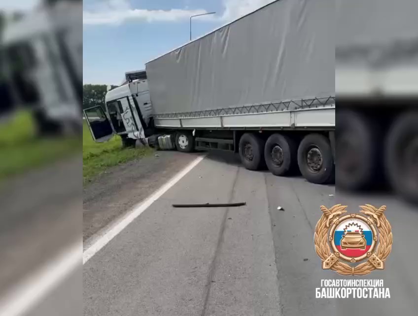 Водитель легковушки погиб при столкновении с фурой под Уфой