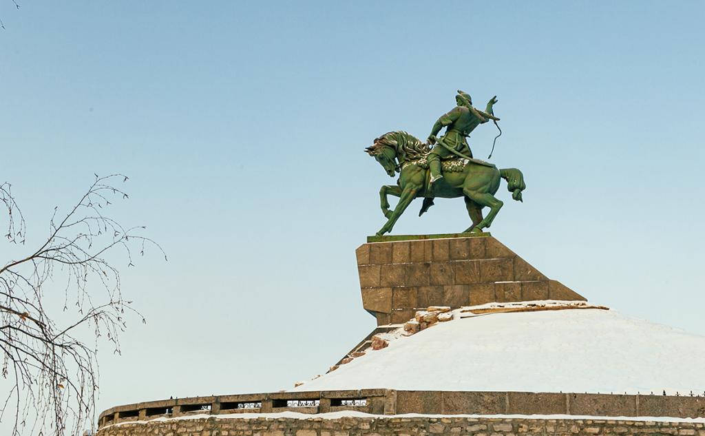 Хабиров назвал сроки реставрации памятника Салавату Юлаеву