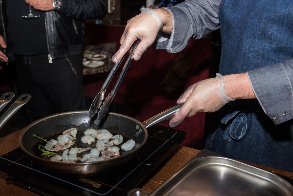 В Уфе предложат работу поварам, водителям, дворникам