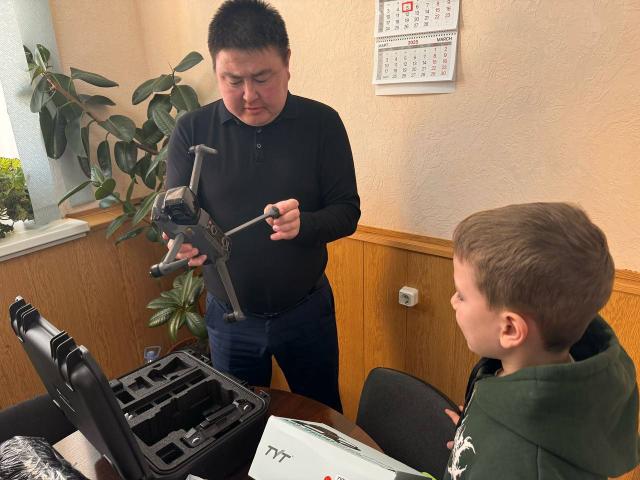 8-летний школьник из Башкирии разбил копилку, чтобы отдать деньги бойцам СВО