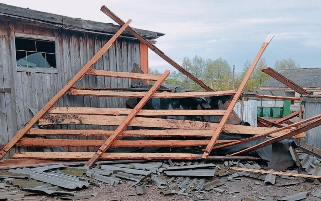 Из-за урагана в Башкирии без света остались около 50 населенных пунктов