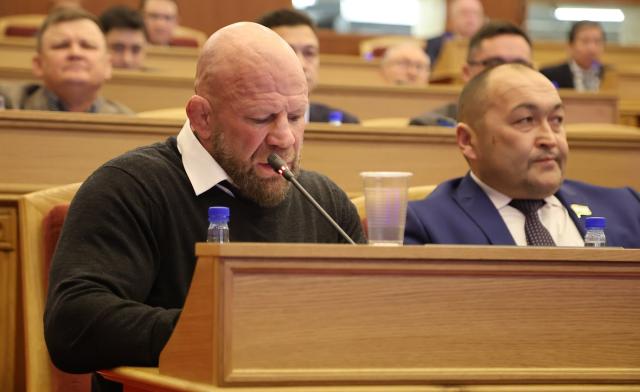 Джефф Монсон завершил карьеру профессионального бойца