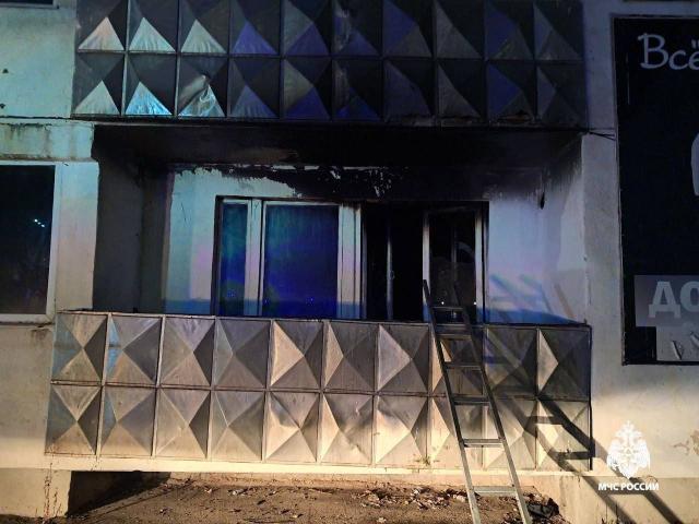 Трех человек спасли при пожаре в многоэтажке в Туймазах