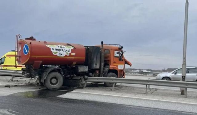 На Оренбургском тракте в Уфе произошла массовая авария