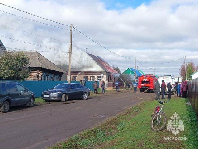 В доме многодетной семьи в районе Башкирии произошел пожар