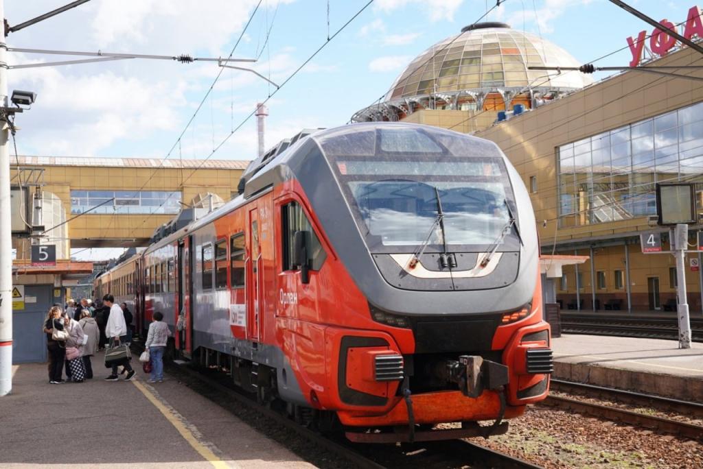 Тарифы на пригородные поезда в Башкирии повысят с января