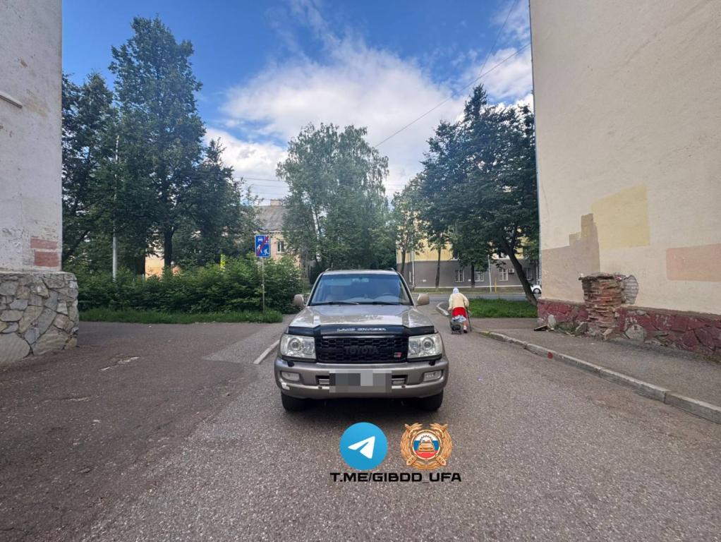 Toyota Land Cruiser сбила ребенка в Уфе