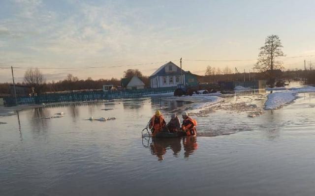 Мэр Уфы Мавлиев предупредил о возможности подтопления трех СНТ и нескольких дорог