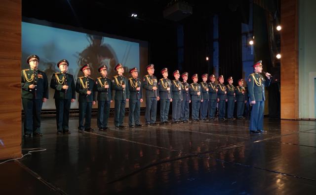 Ансамбль песни и пляски ЦВО в Салавате исполнил песню на башкирском