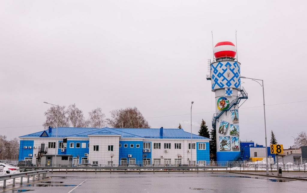 Четыре самолета не смогли сесть в Уфе из-за запрета на полеты