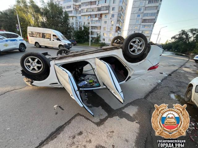 Kia с пьяным водителем перевернулась в уфимском Инорсе