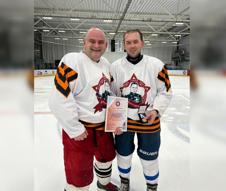 Денис Назаров награжден знаком «85 лет пожарно-спасательному спорту» 