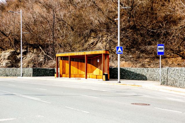 В Башкирии водитель автобуса не довез подростка до нужной остановки и высадил его в промзоне