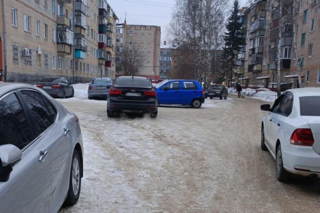 В Башкирии под колеса иномарки попала 74-летняя бабушка