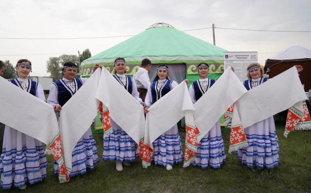 Хабиров утвердил ежегодный фестиваль народных промыслов и ремесел