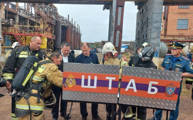 Более 30 человек пострадали при взрыве на заводе в Стерлитамаке
