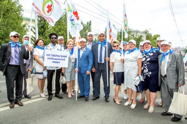 «В Башкирии умеют праздновать»: фоторепортаж с Парада медицинских работников в Уфе