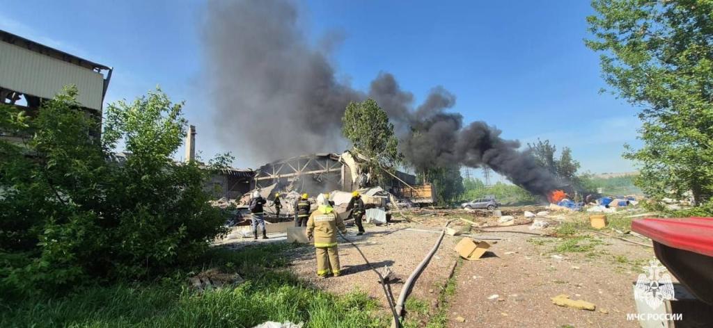 В Салавате на производстве парафина произошел взрыв, есть пострадавшие