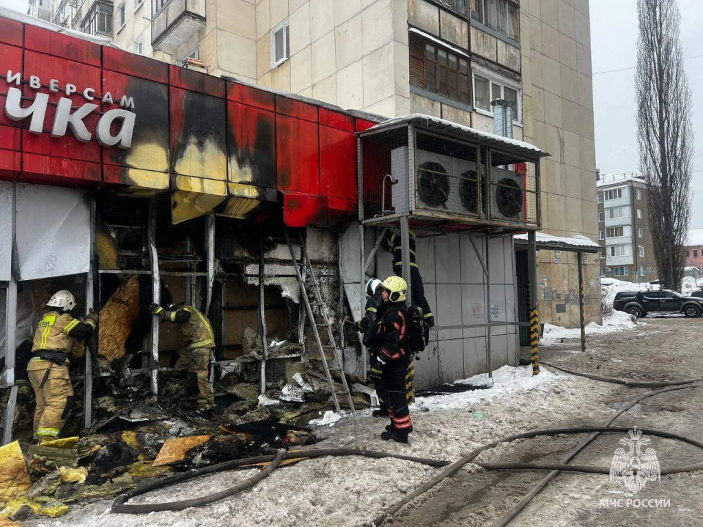 В Уфе произошел пожар в магазине «Пятерочка» на Вологодской