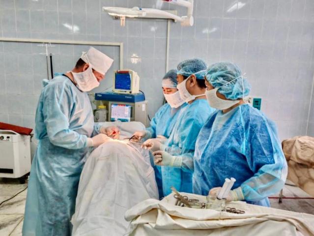 В Башкирии хирурги спасли парня с разрывом почки после падения на сноуборде