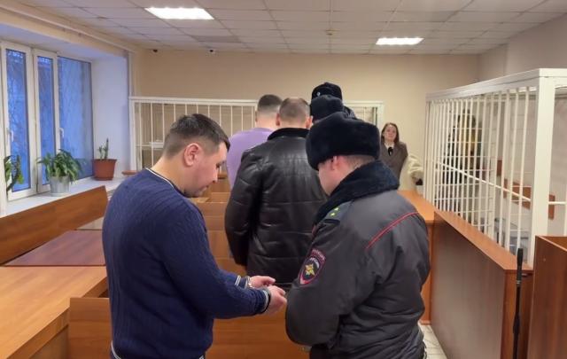 В Уфе двое мужчин обещали освободить от армии за деньги