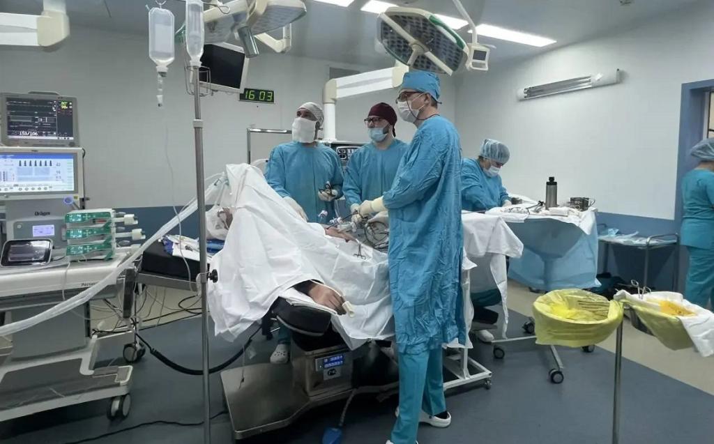 Уфимские врачи провели уникальную операцию вместе с московским экспертом