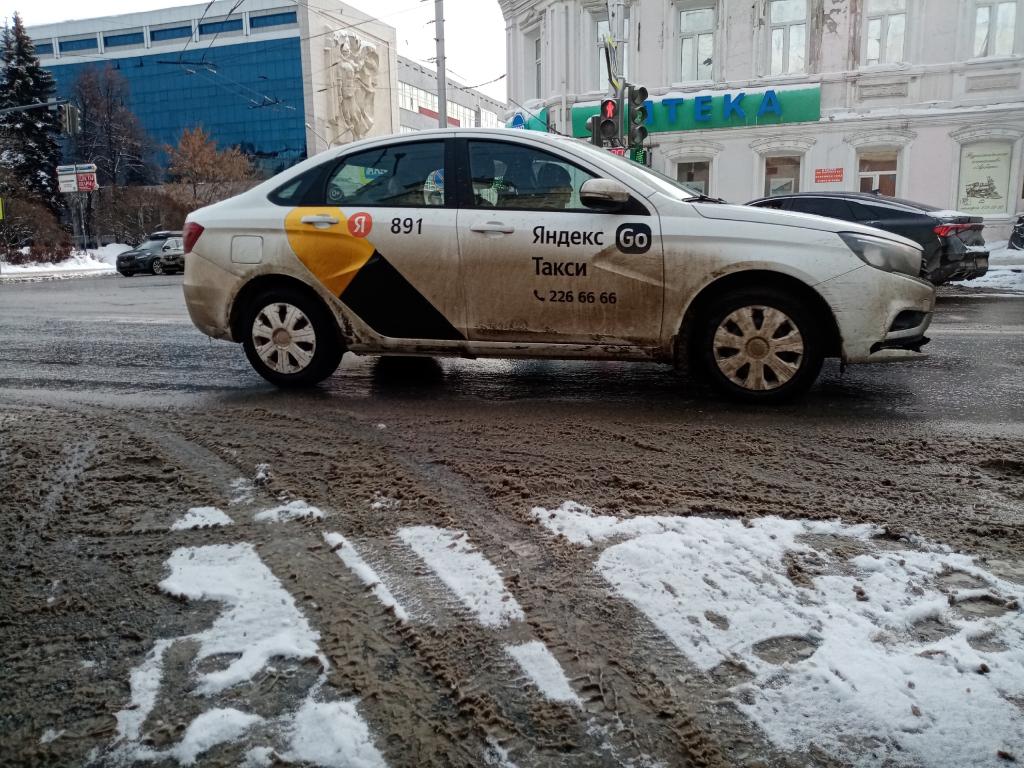 «Это какой-то геноцид»: уфимец пожаловался на бесконтрольное использование реагентов зимой