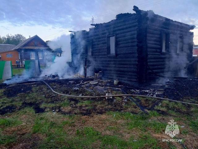 Мужчина погиб в частном доме в Башкирии из-за непотушенной сигареты