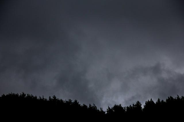 «Добираемся до школы и садика на ощупь»: жители Иглино жалуются на проблемы с освещением в поселке