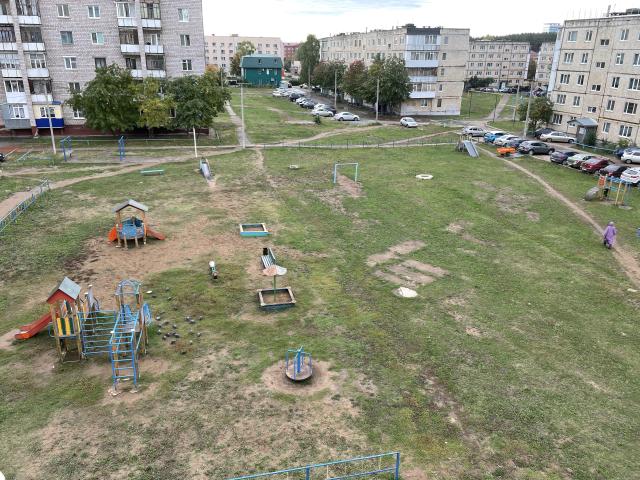 В Нефтекамске вместо футбольной площадки во дворе построят огромную 12-этажку на пять подъездов