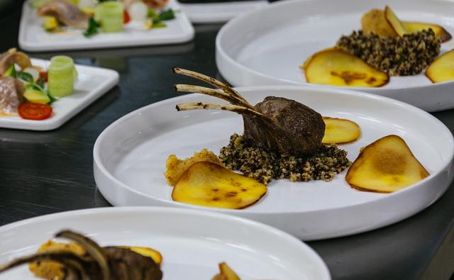 Известно, сколько уфимцев обедают за счет работодателя