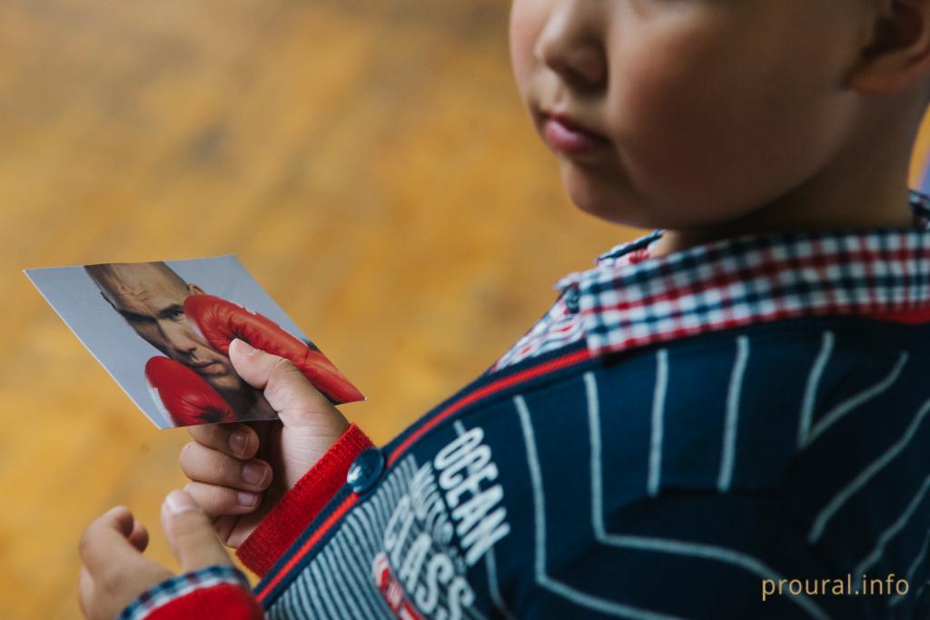 На открытую тренировку к уфимским боксерам приехал самый большой политик России