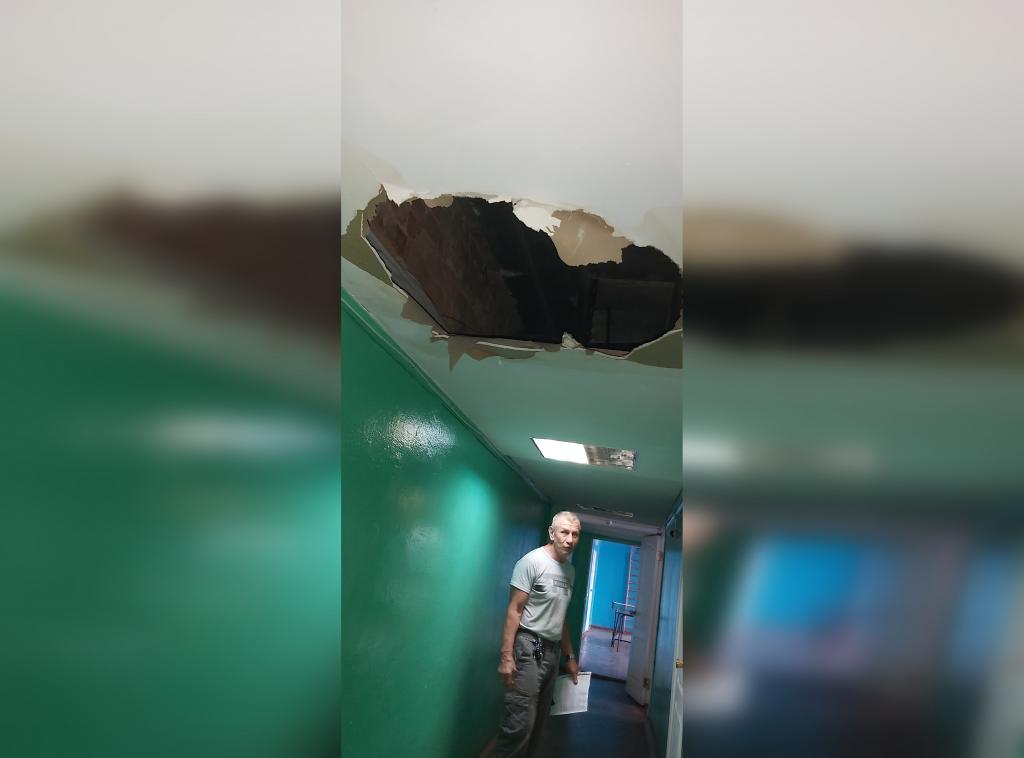 «Водопад с потолка»: родители из Башкирии просят правительство помочь с ремонтом аварийного здания секции по боксу