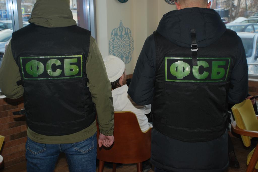 В Башкирии женщина задолжала 900 тысяч рублей налогов и пыталась сбежать из страны