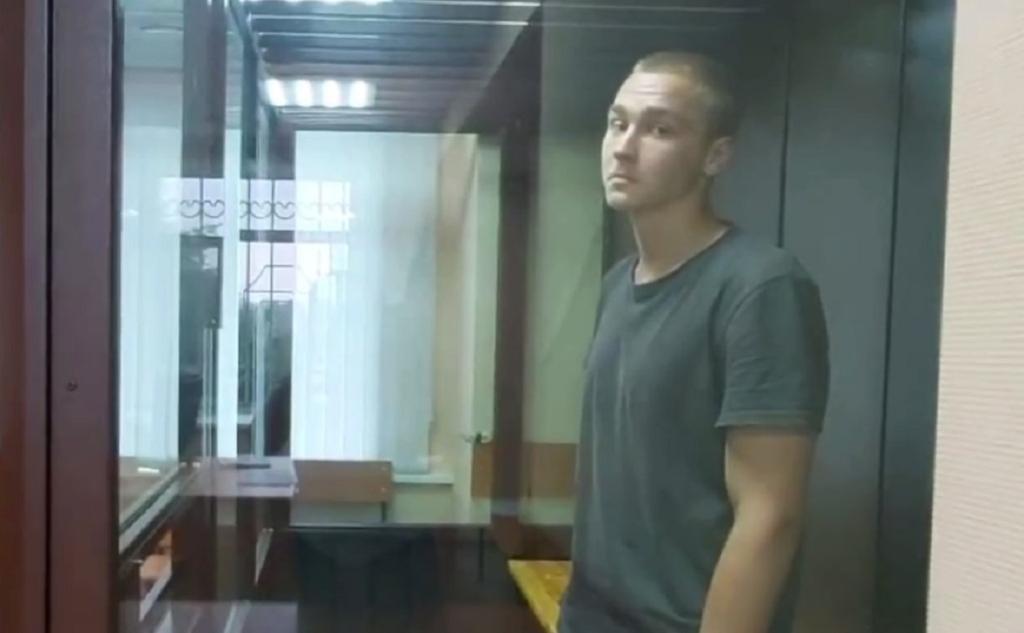 Угрожавшего взорвать аэропорт Уфы москвича отправили под стражу