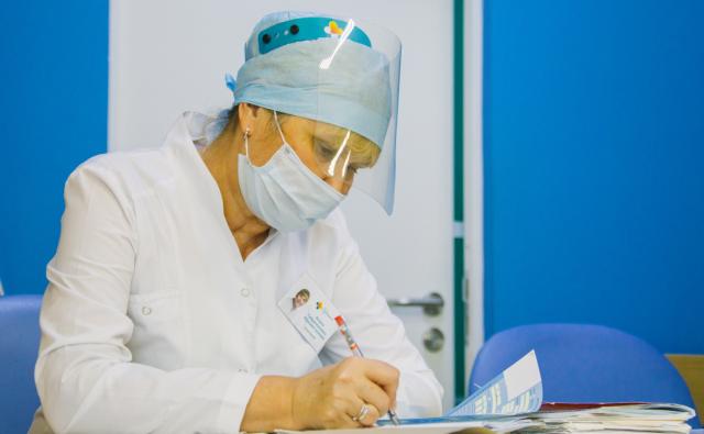 Половина пациентов в Башкирии попадает к врачам без очереди