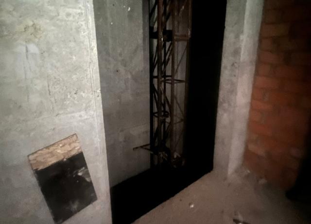 В Уфе монтажник погиб, упав в шахту лифта с 20-го этажа