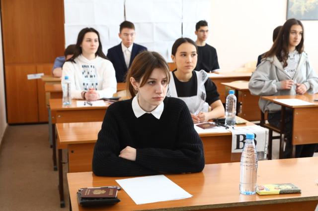 В Башкирии предложили снизить проходной балл в вузы