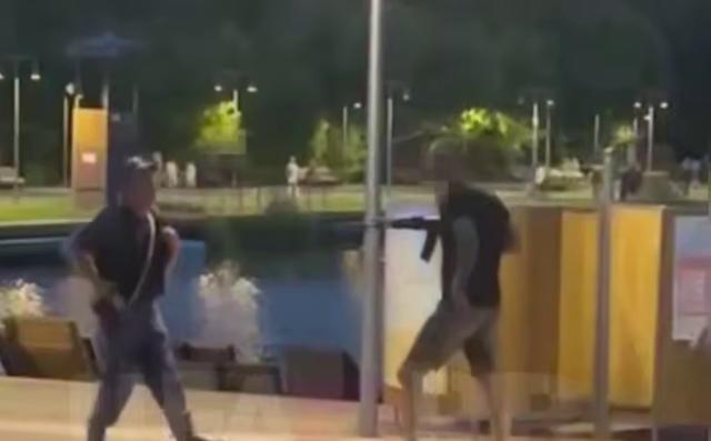 Дебошира с макетом автомата посадили на три года в Башкирии за угрозы росгвардейцам