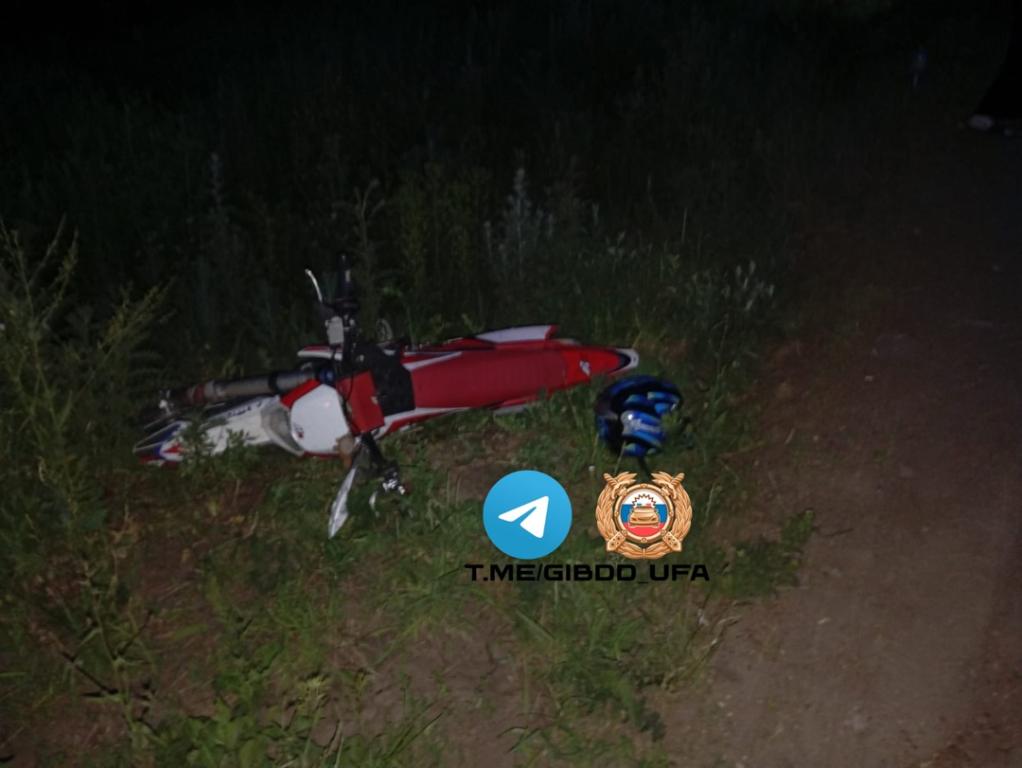 В Уфе подросток на питбайке столкнулся с мотоциклом