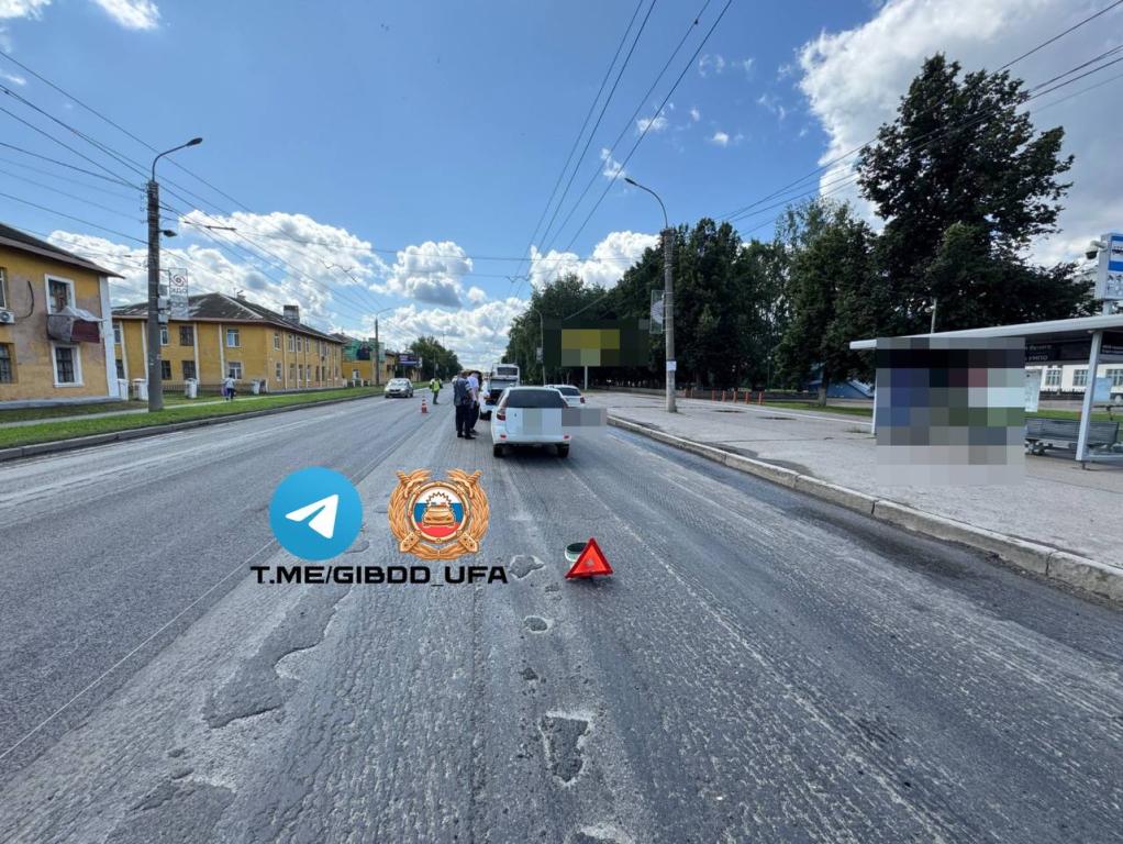 «Лада» сбила 23-летнего парня на Сельской Богородской в Уфе