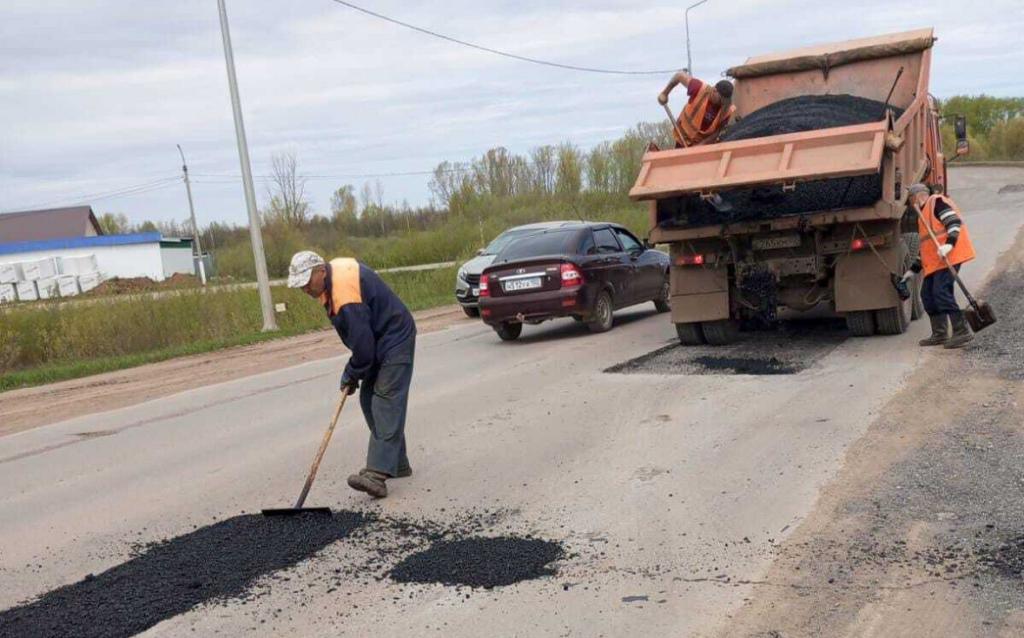 В Башкирии объявили месячник уборки на дорогах
