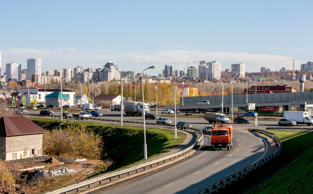В Уфе из-за жары ограничили въезд в город