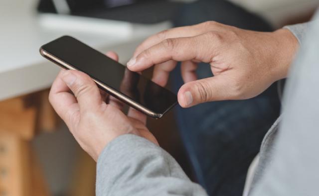 Сотрудник салона сотовой связи в Башкирии попался на сливе данных клиента